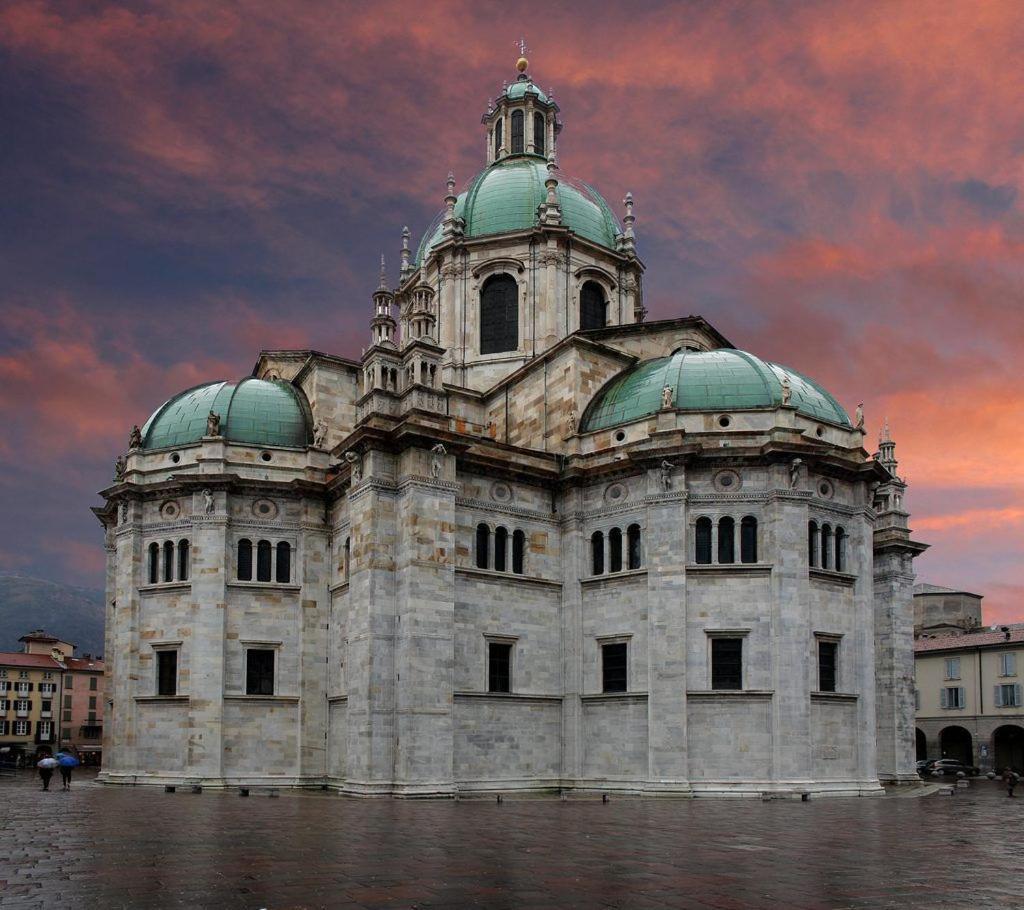 The Window On The Theatre And The Cathedral - Luxury Apartment Комо Экстерьер фото